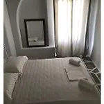 Mykonos 2 Bedroom House With Swimming Pool アパート オルノス